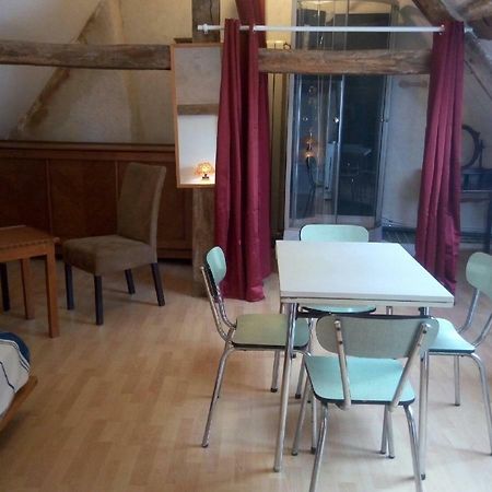 Studio Dans Un Cadre Champetre Moiry Kültér fotó